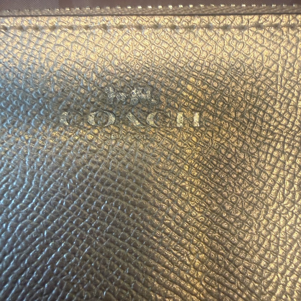 Coach Corner Zip Metallic Gold Textured Saffiano Leather Wristlet Pouch - Picture 4 of 7
